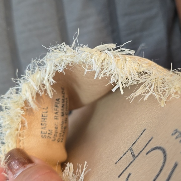 Beach By MATISSE Beige Woven Slide Sandals SZ 7 - Picture 5 of 5